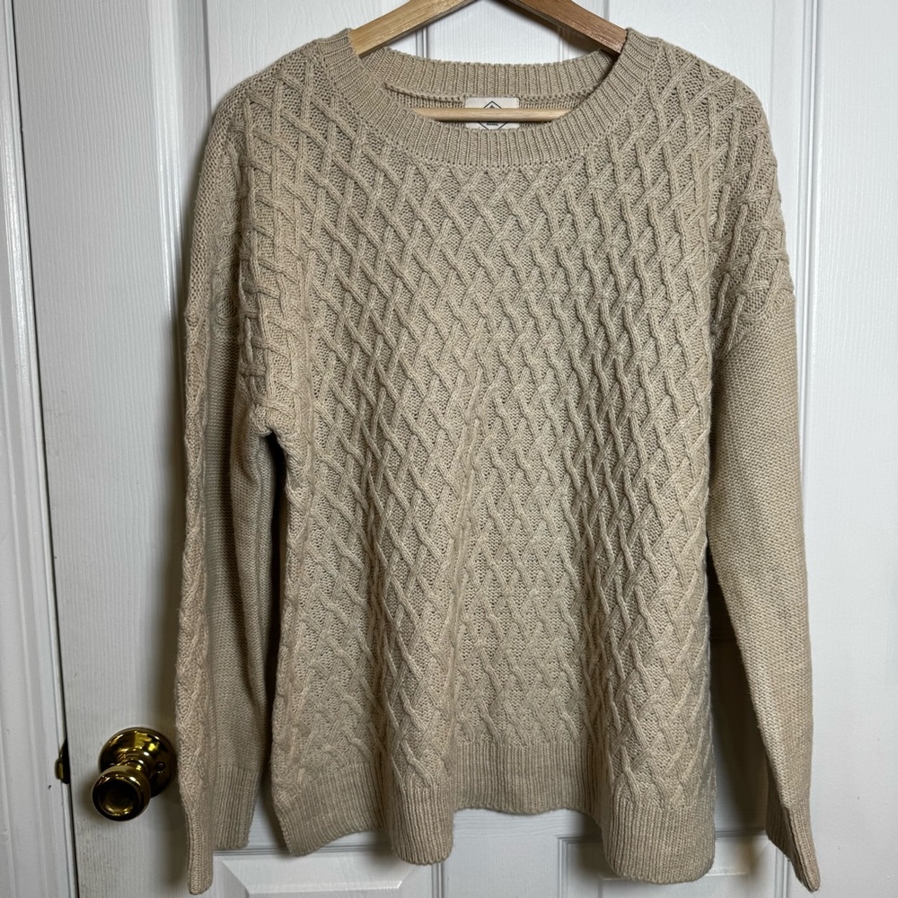 St. John’s Bay XL Cream Cable Knit Crewneck Sweater Oatmeal Cozy Soft Classic